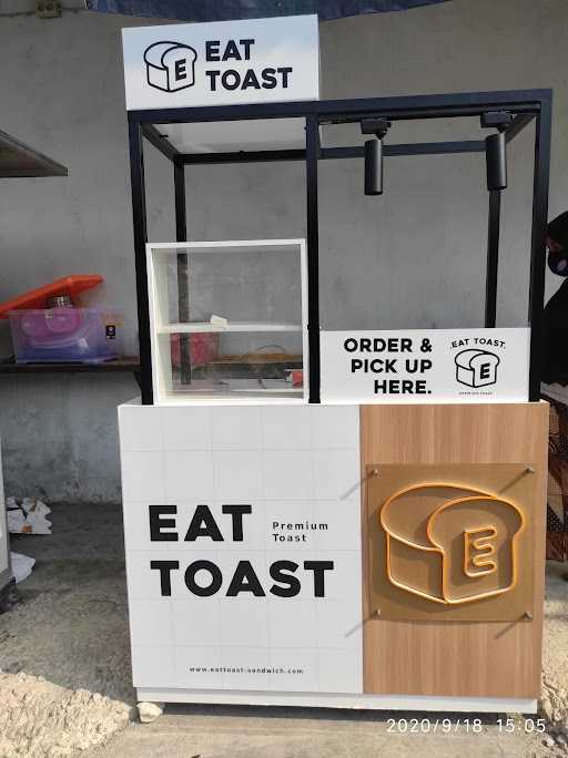 Eat Toast Tangerang 3