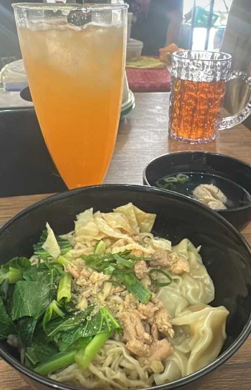 Mie Ayam Gosyen Halal 5