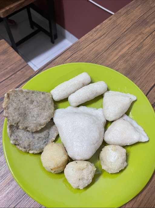 Pempek Palembang Eka 4