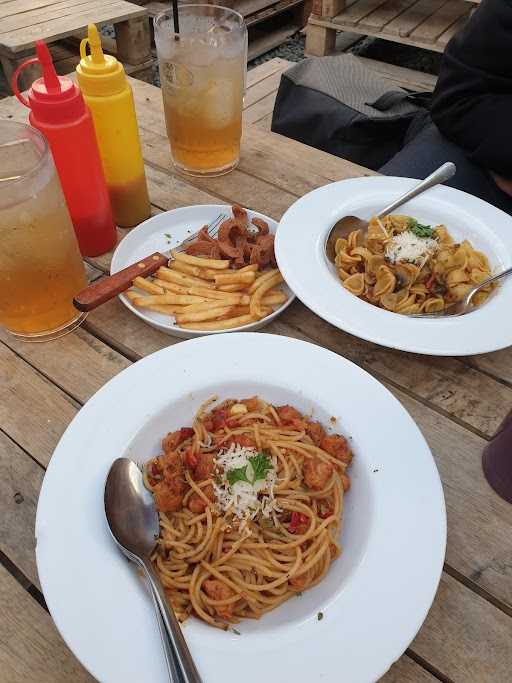 St Pasta Villa Tomang Baru 9