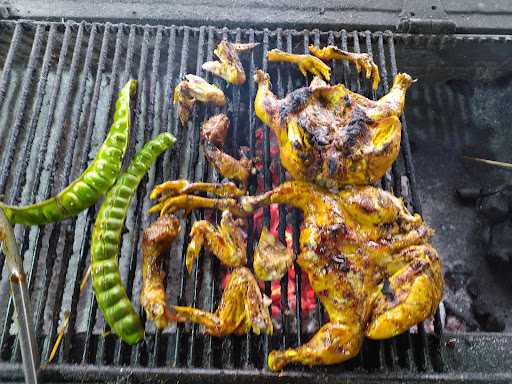 Ayam Bakar Jalan Cagak Jl.Raya Cijapati 4