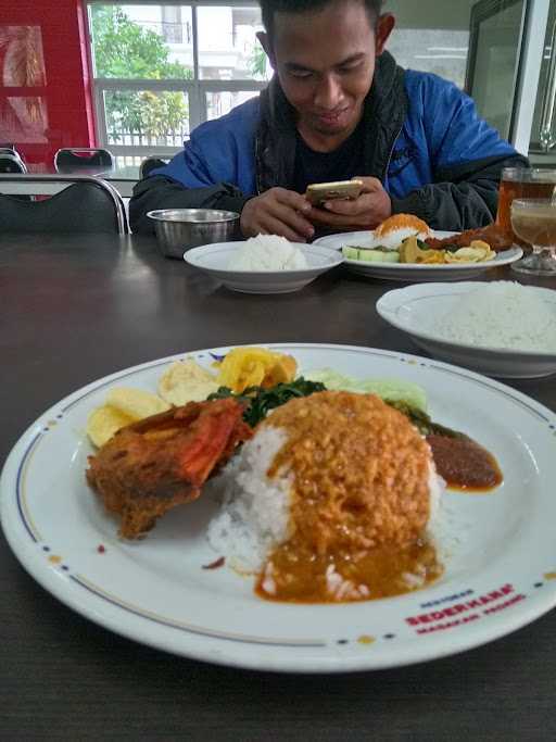 Restoran Sederhana 7