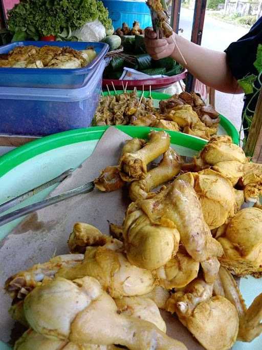 Ayam Goreng Melia Lembur Balong 4