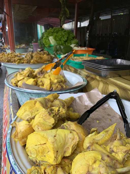 Goreng Ayam Dadakan Pak Nana Kumis 7