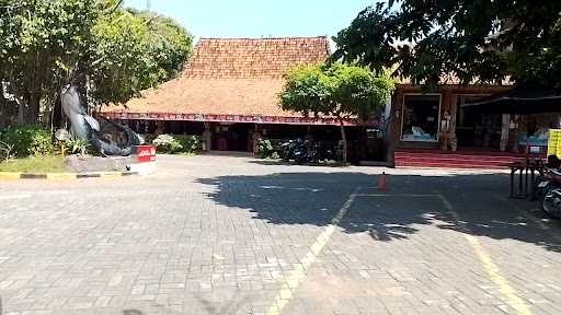 Aldila Resto 6