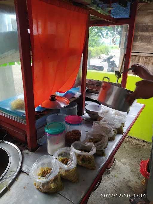 Mie Ayam & Bakso Glora 3