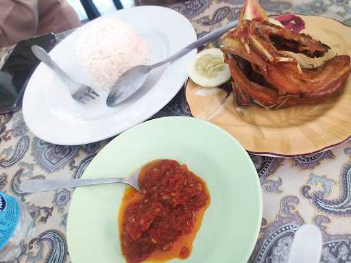 Tina Rumah Makan 6