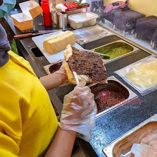 Roti Gembong Kota Raja Pati 10