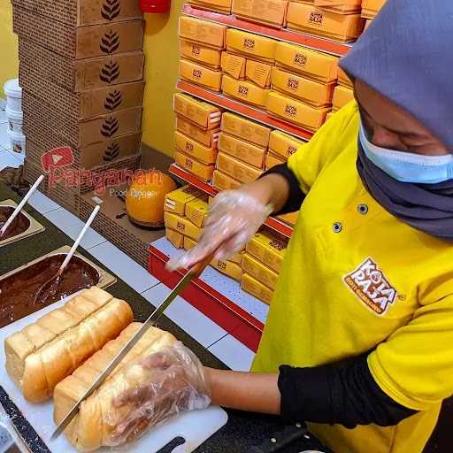 Roti Gembong Kota Raja Pati 2