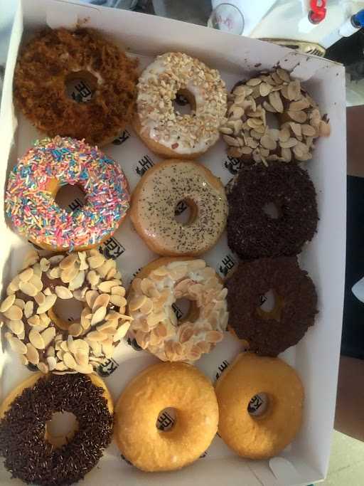 Kee Donuts 7