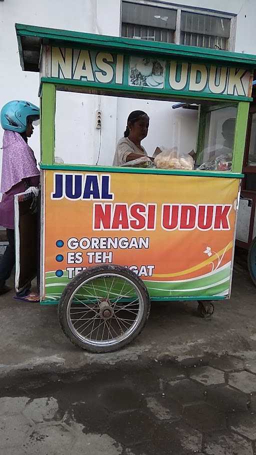 Nasi Uduk Teh Omi 2