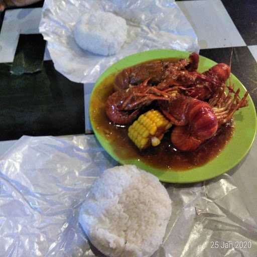 Rumah Seafood Pati (Mas Rham) 9