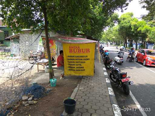 Warung Aneka Bubur 4