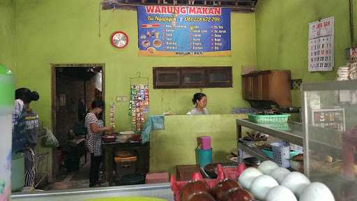 Warung Makan Bu Ngapiyah 10