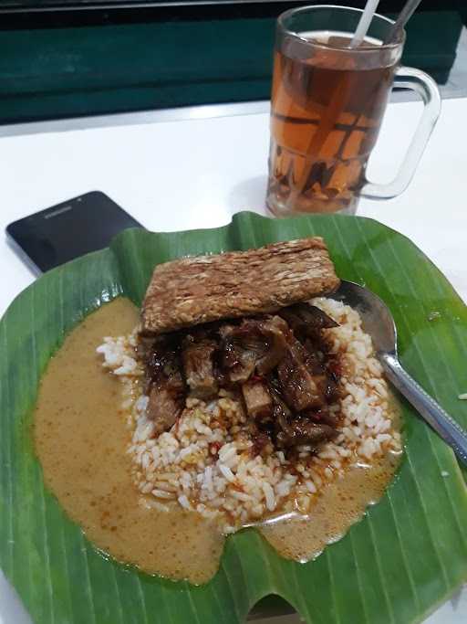 Warung Nasi Gandul 4