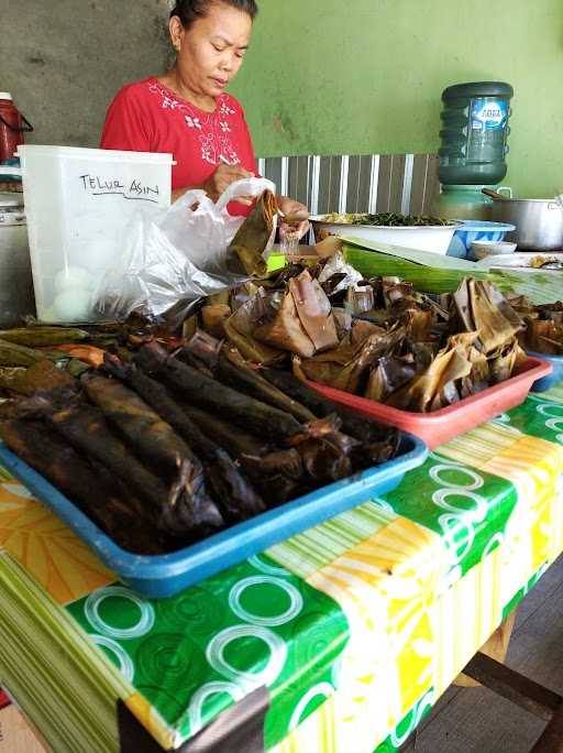 Warung Pecel Semanggi Bu Miah 4