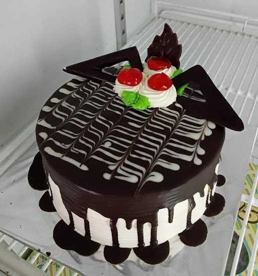 Toko Kue Lutfia Cake 7