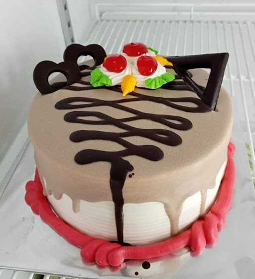 Toko Kue Lutfia Cake 8