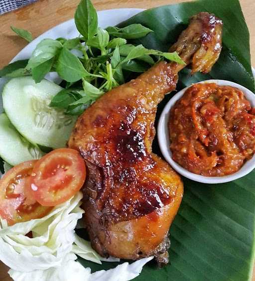 Ayam Bakar Dud'S 5