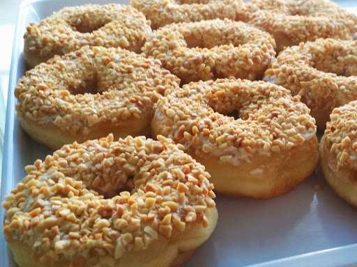 Donat-Roti Ciliwung 1