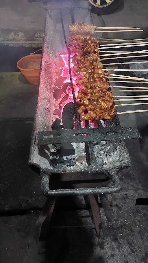 Warung Sate Pak Ni'Am 4