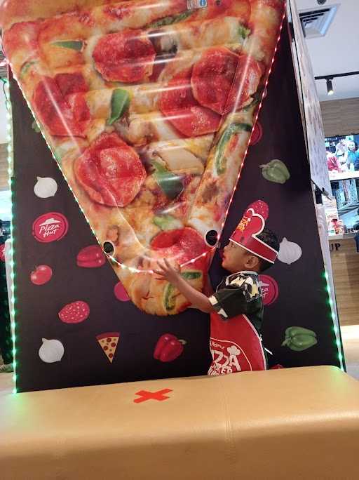 Pizza Hut Payakumbuh 10