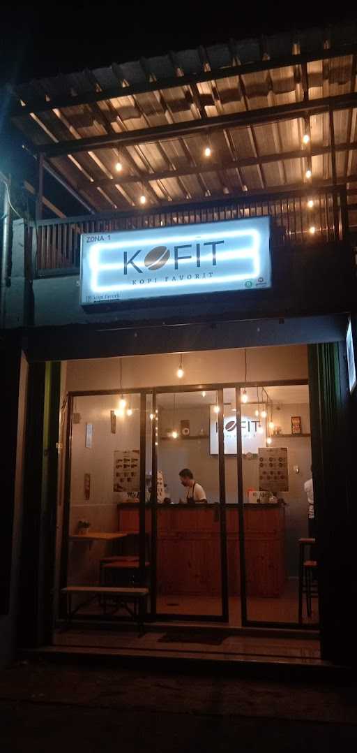 Warung Kopi Perempatan 1