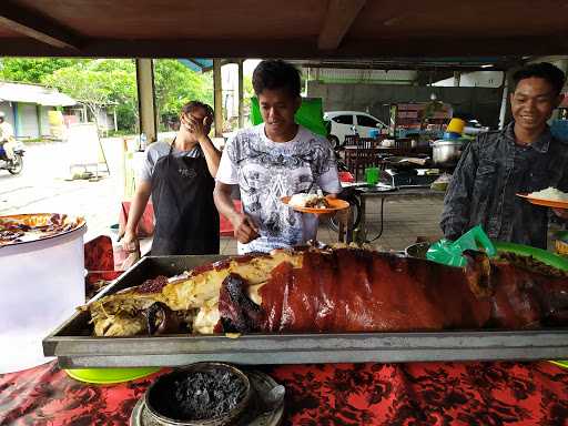 Babi Guling Men Gareng Ii 1