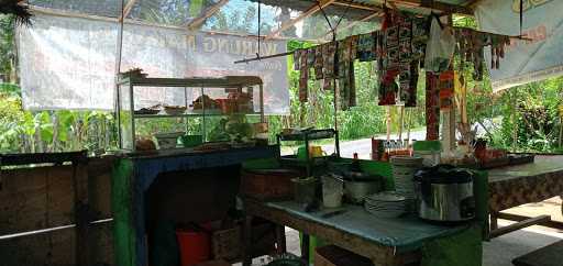 Warung Makan Bu Es 8