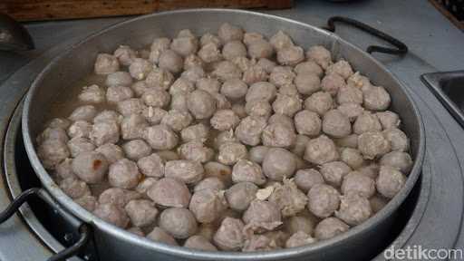 Kedai Bakso Mom'S Tata 88 10