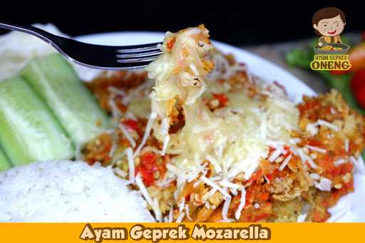 Miniresto Ayam Geprek Oneng Pebayuran 3