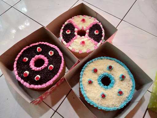 Fitria House Cake 10