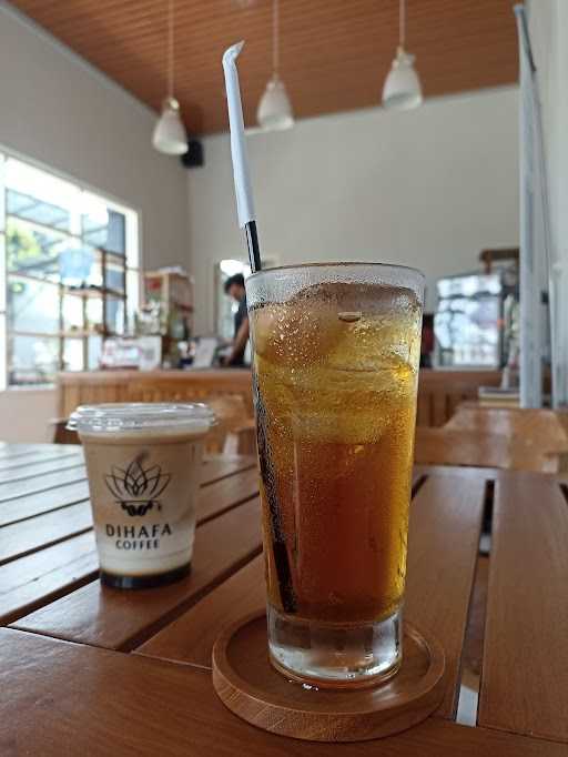 Dihafa Coffee & Eatery 1