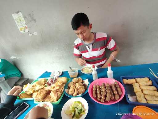 Soto Ayam Kampung Pak Legi 1