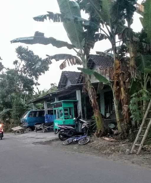 Warung Mie Ayam & Ayam Bakar/Goreng Sanggrahan 4