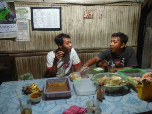 Warung Soto Bu Tri 9