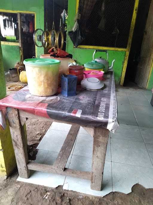 Nasi Uduk Emak Nemi 1