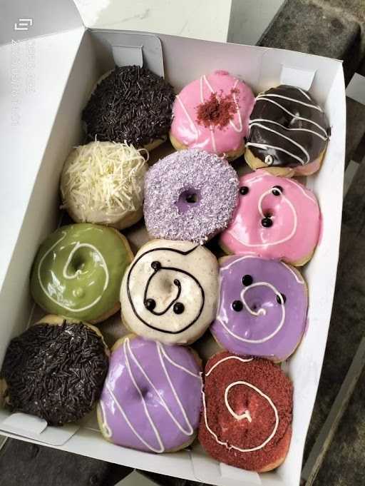 Zahira Donuts 8