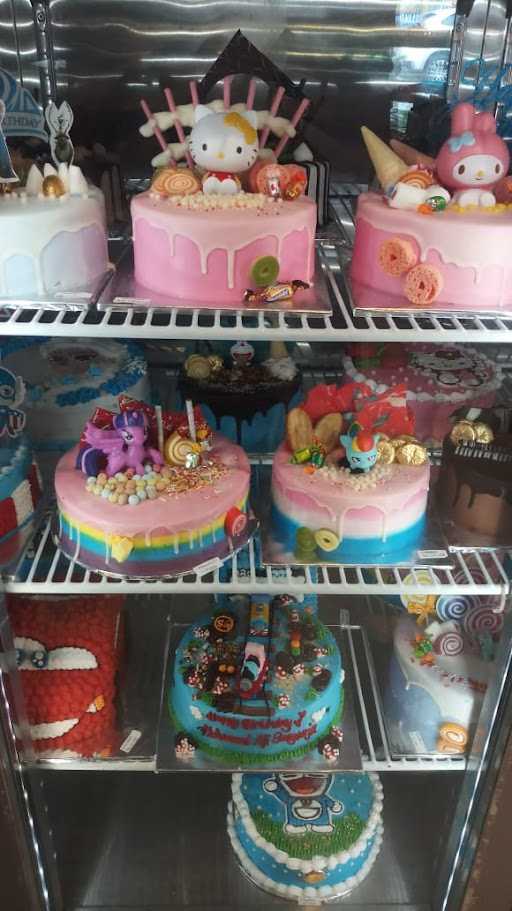 Ibuku Bakery Tlogosari Semarang 9