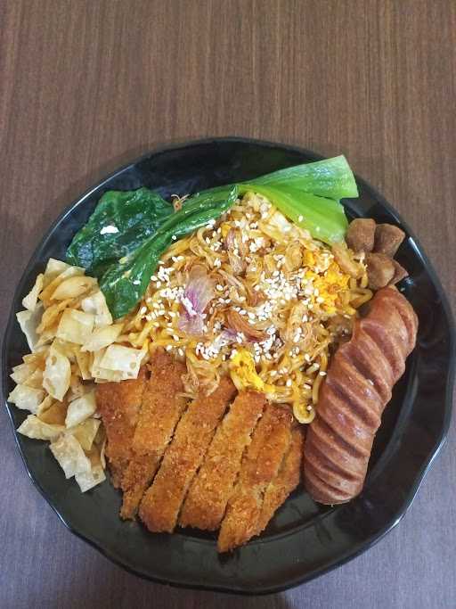 Kedai Nyes Nyes Es Serut,Mie & Rice Bowl 1