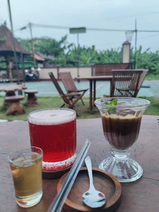 Stasiun Kopi Joglo 1