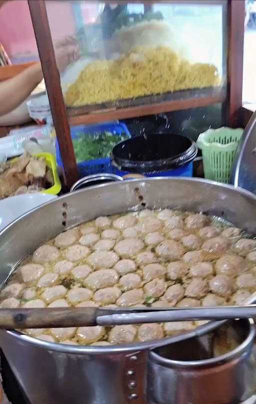 Bakso Sapi & Mie Ayam Sami Asih 8