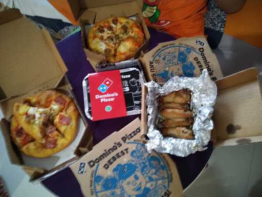 Domino'S Pizza 3