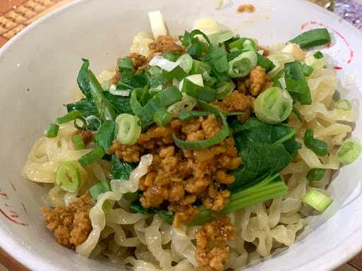 Mie Ayam Pak Min 4