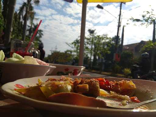 Nasi Uduk Dan Lontong Sayur Manunggal 2