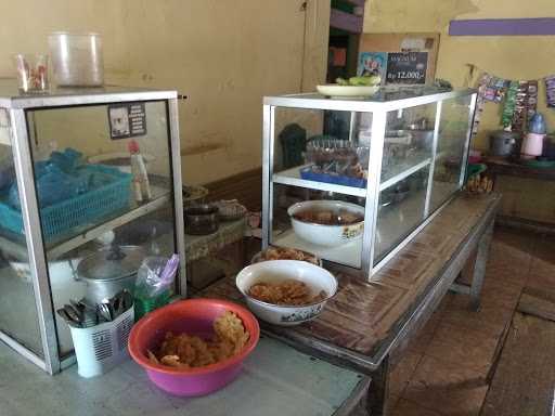 Warung Makan Bu Hj Nur Khalimah 3