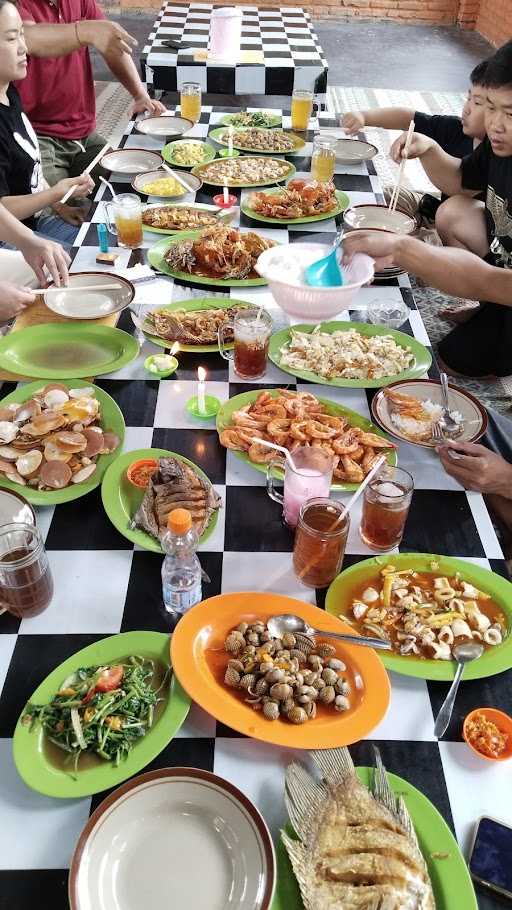 Rumah Makan Seafood Lik Siti' 7