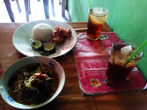 Warung Makan Serba 5000 3