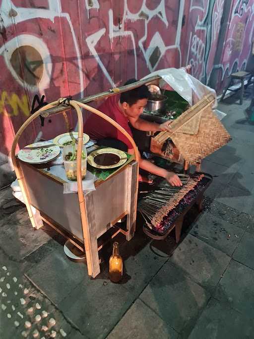 Sate Kambing Pak Sikat 5