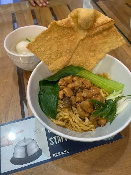 Bakmi Nyonya 4